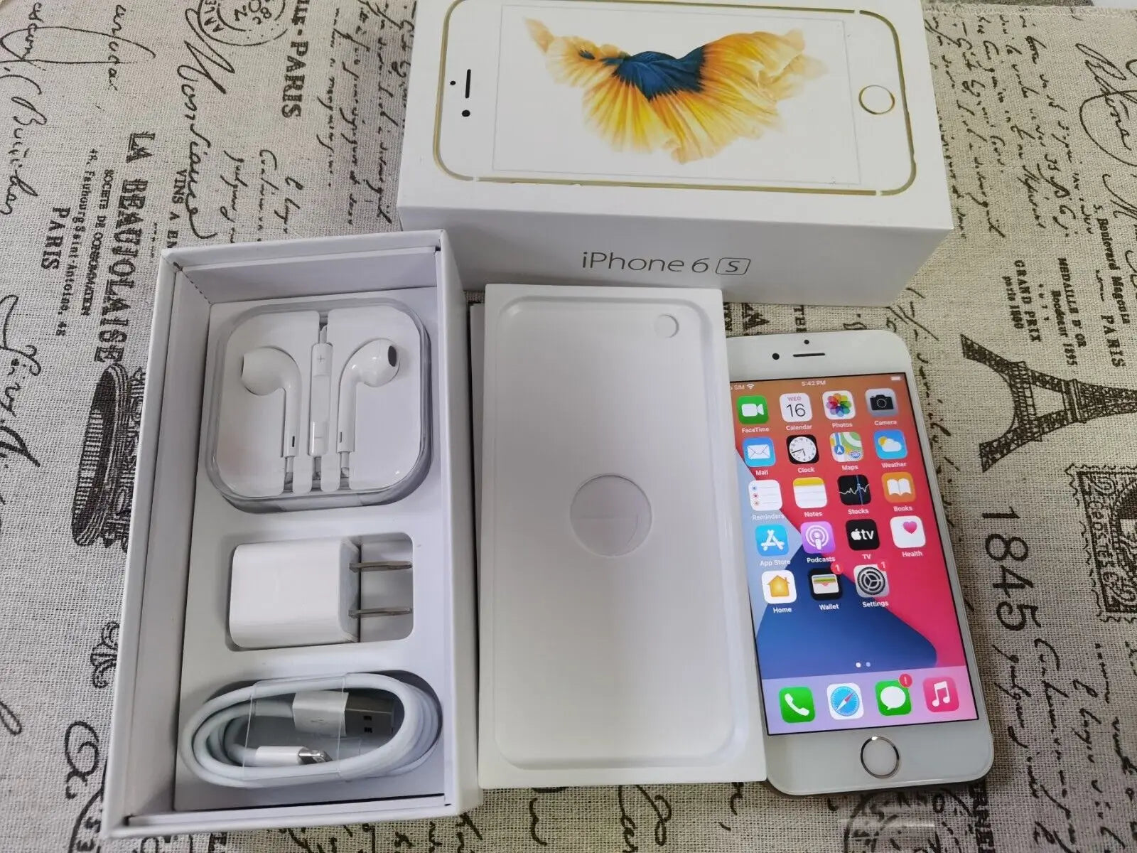 Original Unlocked Apple iPhone 6S/6S Plus - 4G LTE Mobile Smartphone with 2GB RAM, 16/32/64/128GB ROM, iOS A9, Dual Core, 12MP Camera