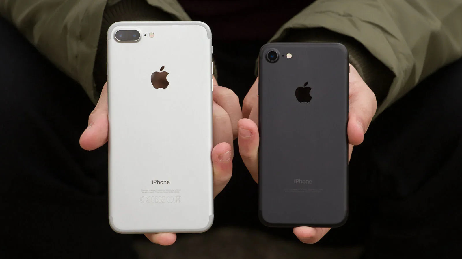 Original Unlocked Apple iPhone 7/7 Plus - 4G Mobile Smartphone with 32GB/128GB/256GB ROM, 4.7"/5.5" Display, 12MP Camera, Fingerprint Sensor